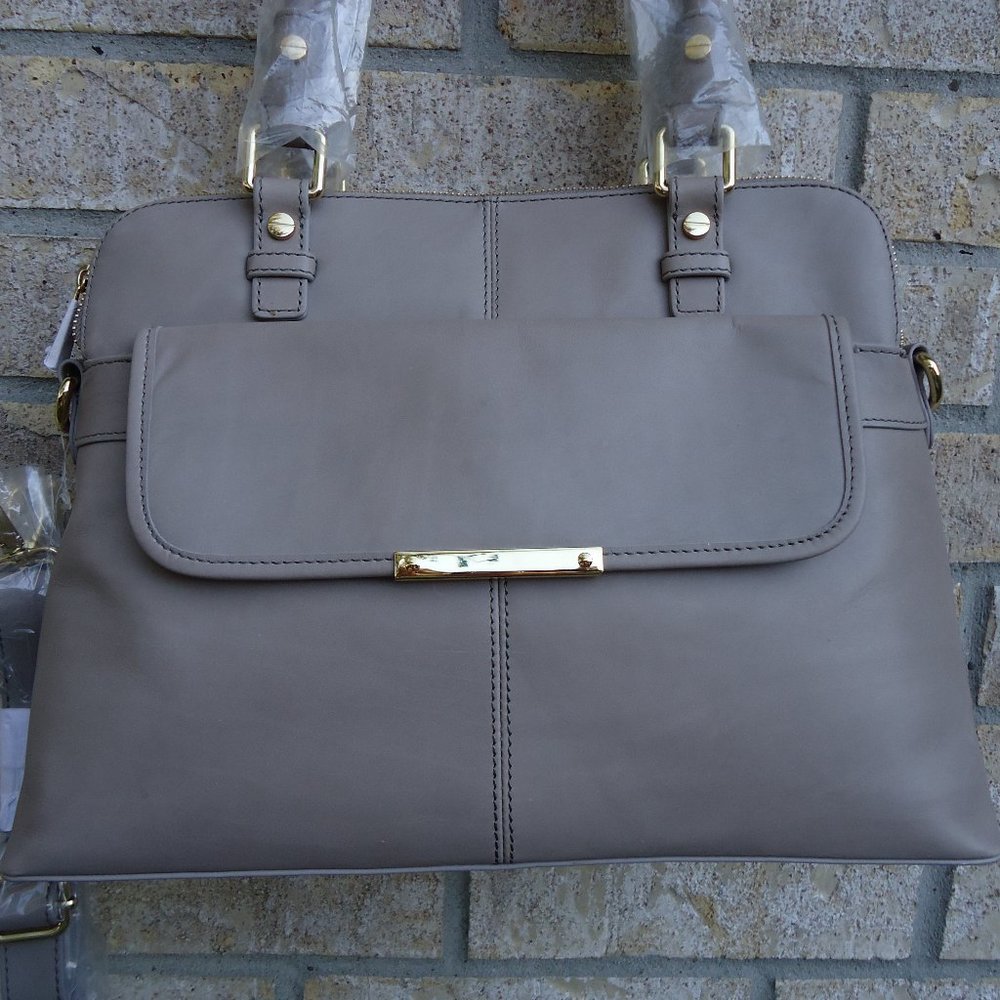 NWOT. Nordstrom leather purse.